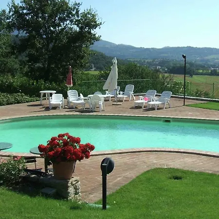 Rustic Holiday In With Swimming Pool