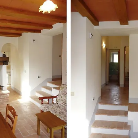 Hébergement de vacances Rustic Holiday In With Swimming Pool