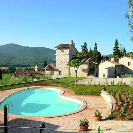 Rustic Holiday In With Swimming Pool Корчано